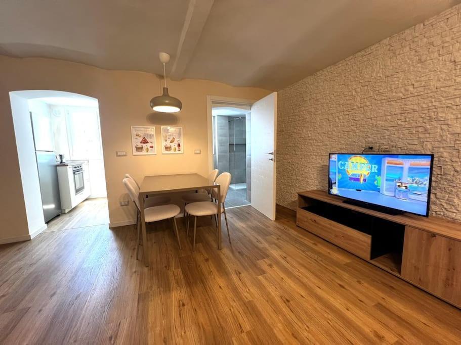 バーリLa Casa Del Papaアパートメント エクステリア 写真